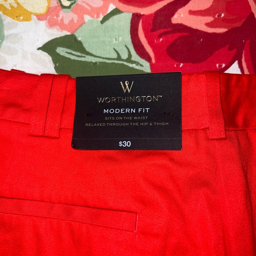 Worthington Modern Fit shorts. Size 6. NWT - Picture 3 of 4